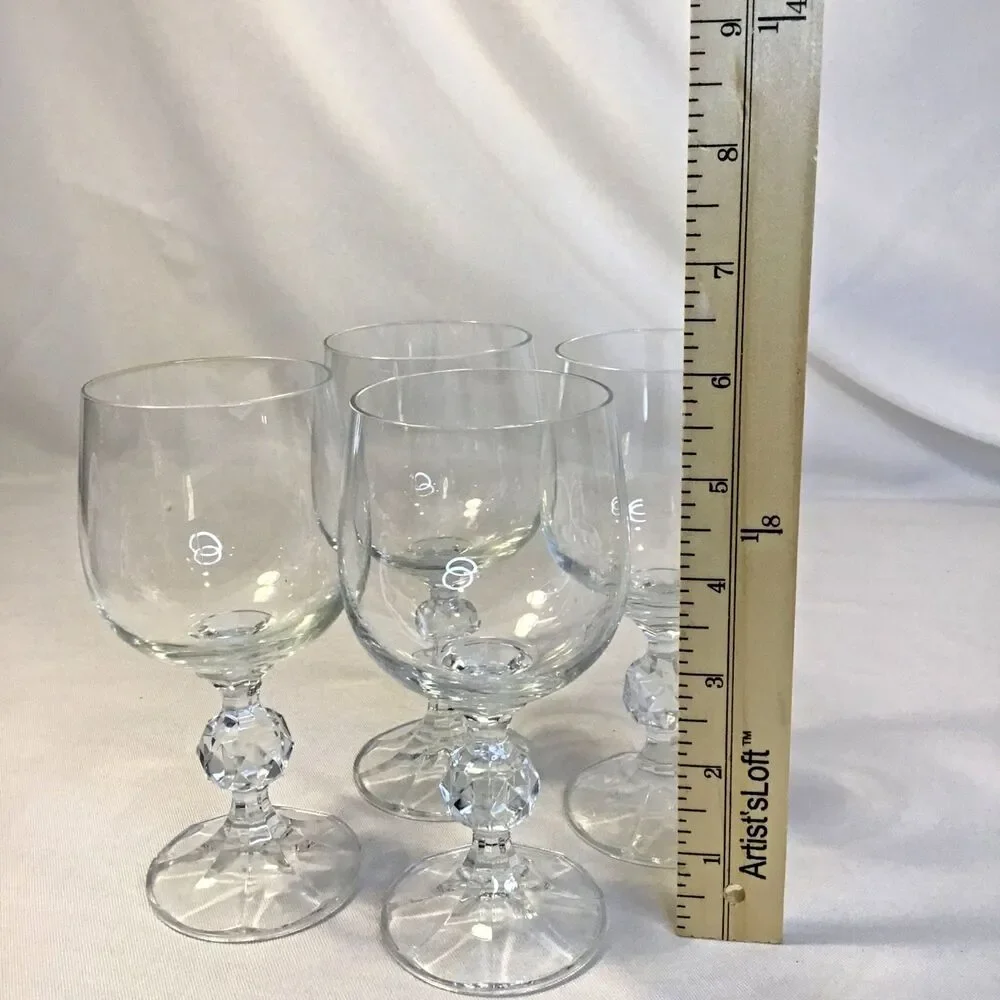 Clear Glass Wine Glass with Faceted Diamond-Ball Stem Set of 4